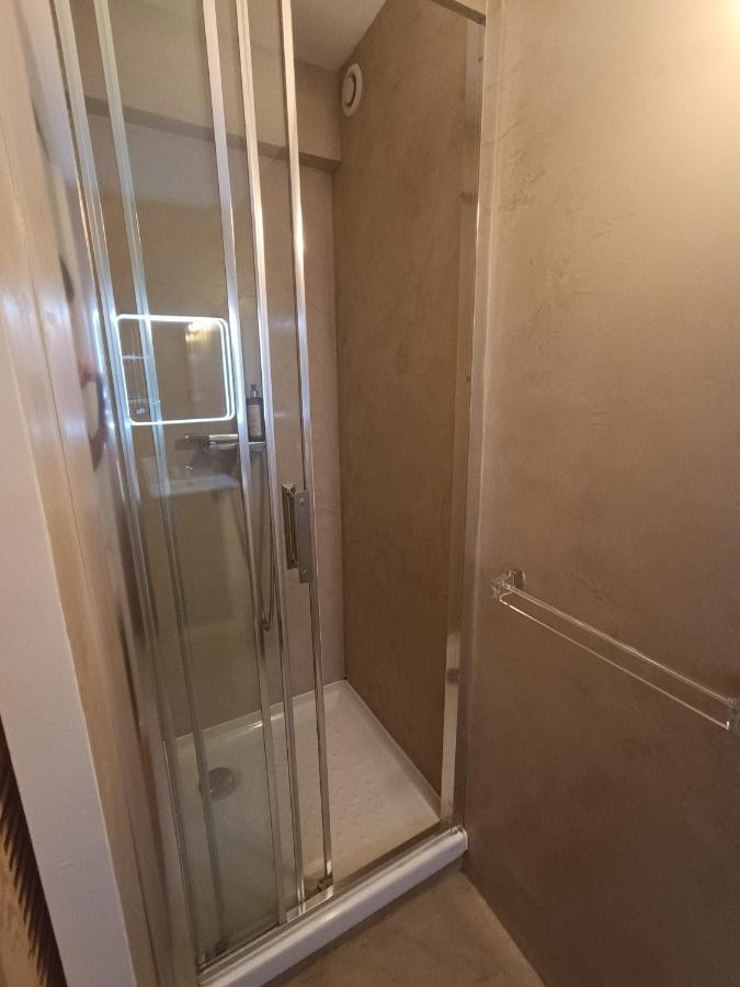 בנדול Les Galets Hotel Et B&B מראה חיצוני תמונה